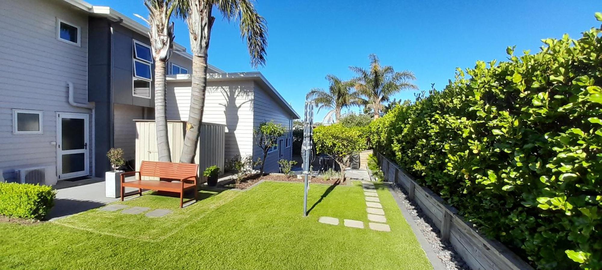 Aquila Haven Pensionat Whitianga Exteriör bild